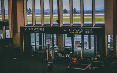 How to Eat Healthy at Airports Around the World