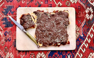 Passover Date and Chocolate No-Bake Banana Bars